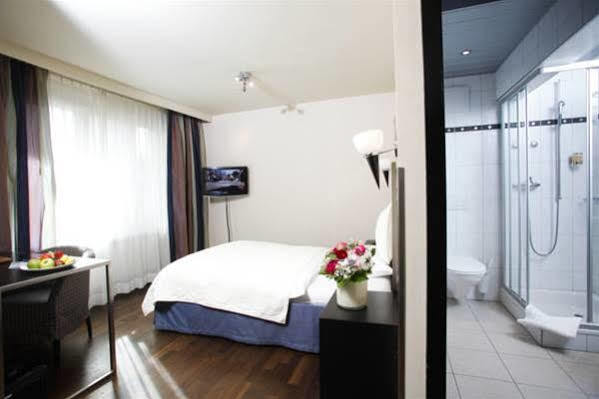 Metropol Hotel 3*